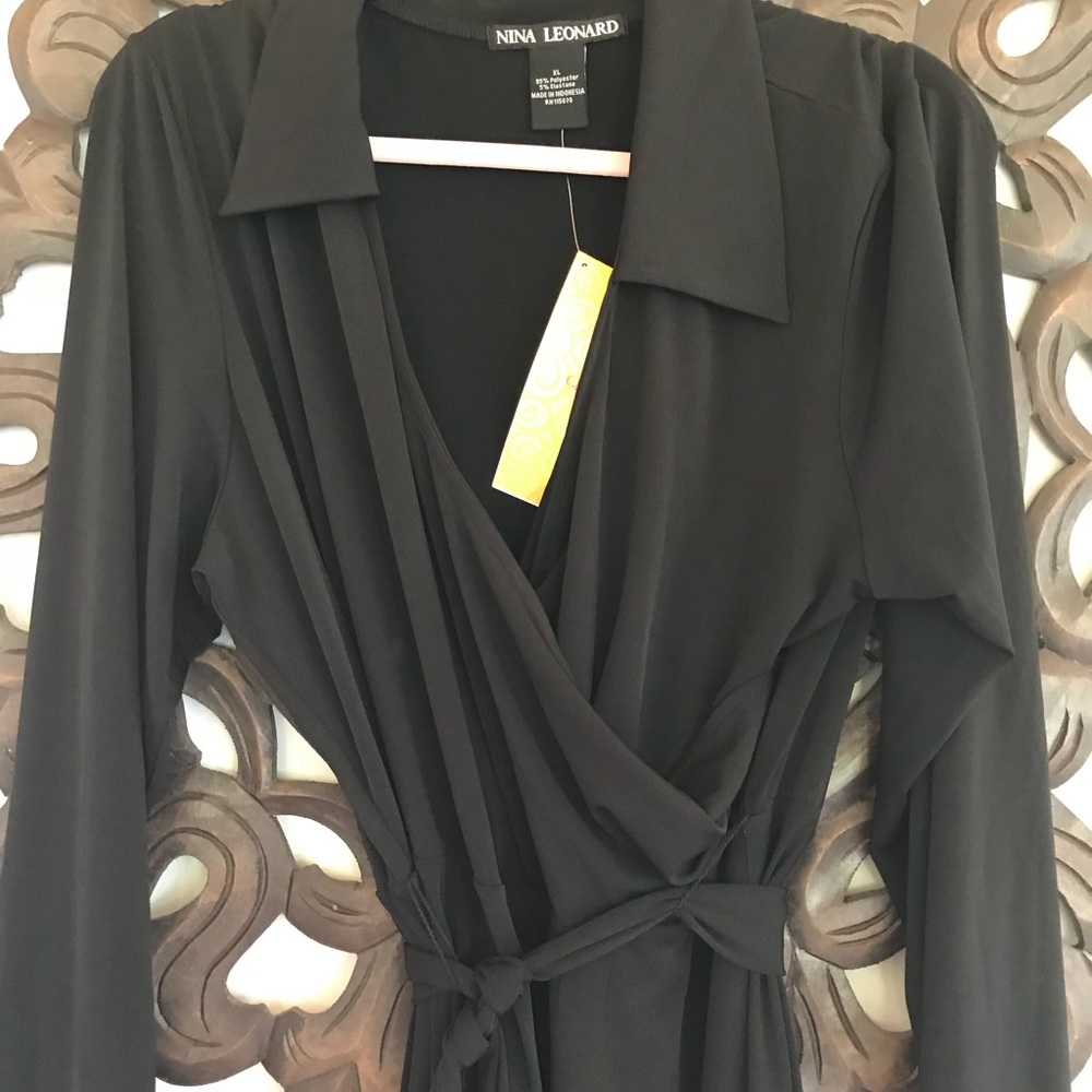 Knee length dress with waist tie - black